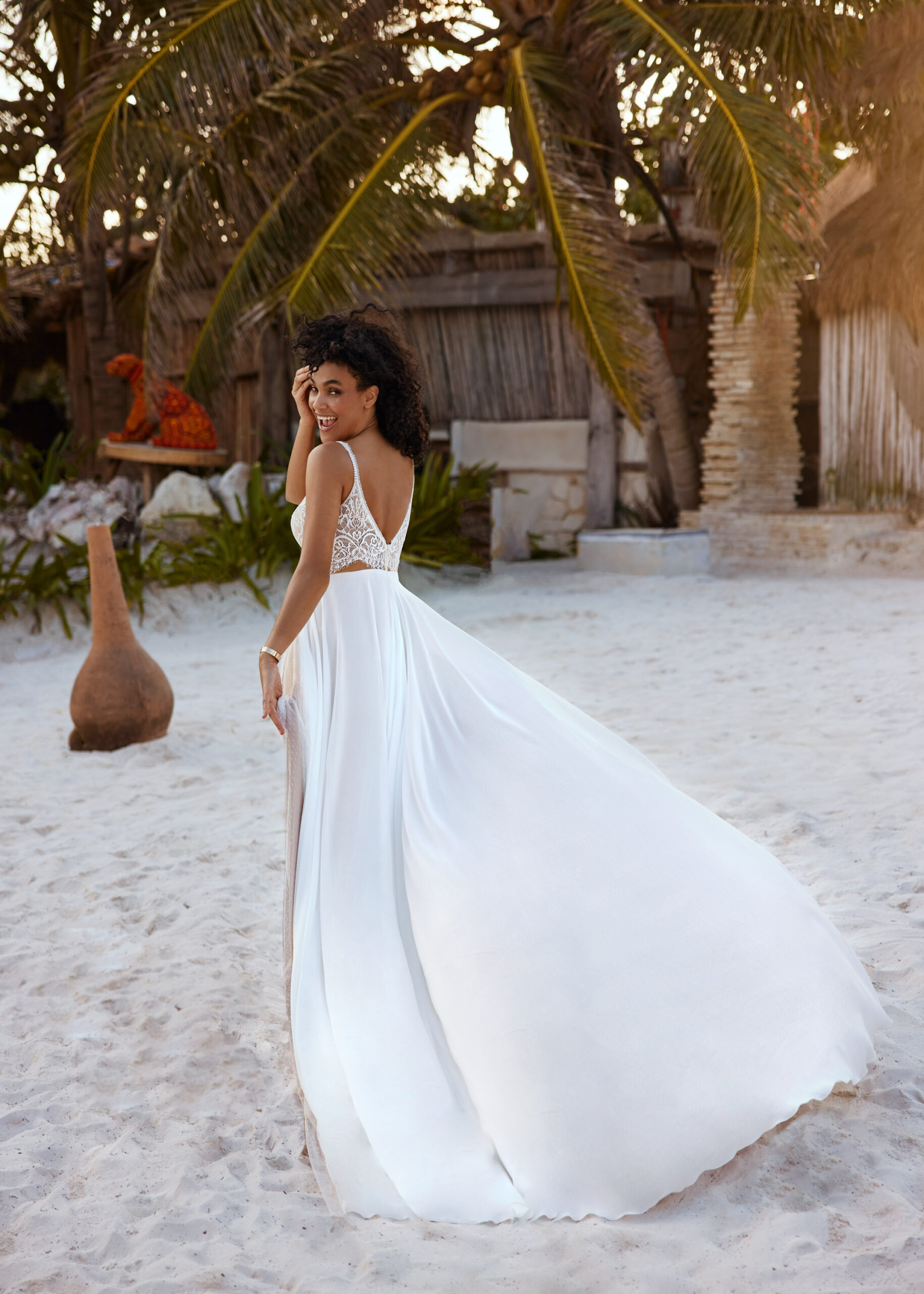 herve-paris-bridal-bertana-brautkleid-mystical-collection image 3