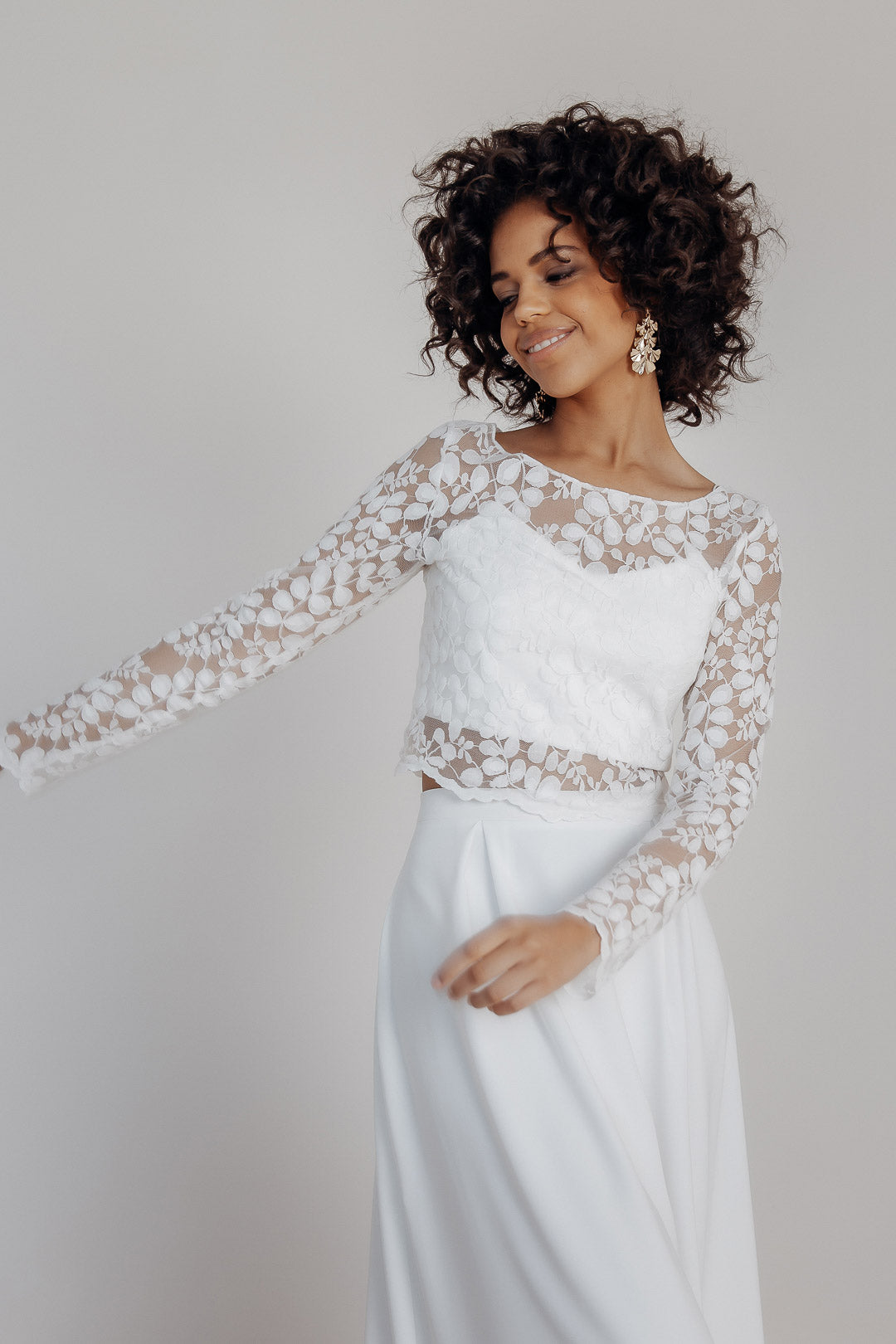 noni-norine-spitzentop-aus-botanik-spitze-langarm-ivory image 1