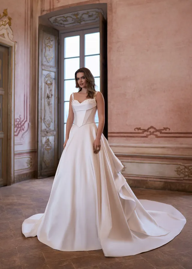 herve-paris-bridal-nidia-brautkleid-novel-collection image 1