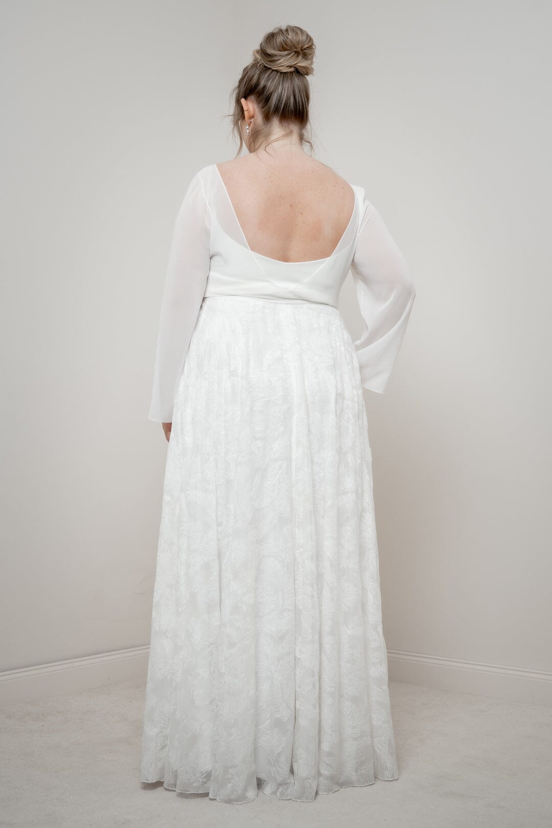 noni-curvy-gillianne-braut-rock-federchiffon image 3