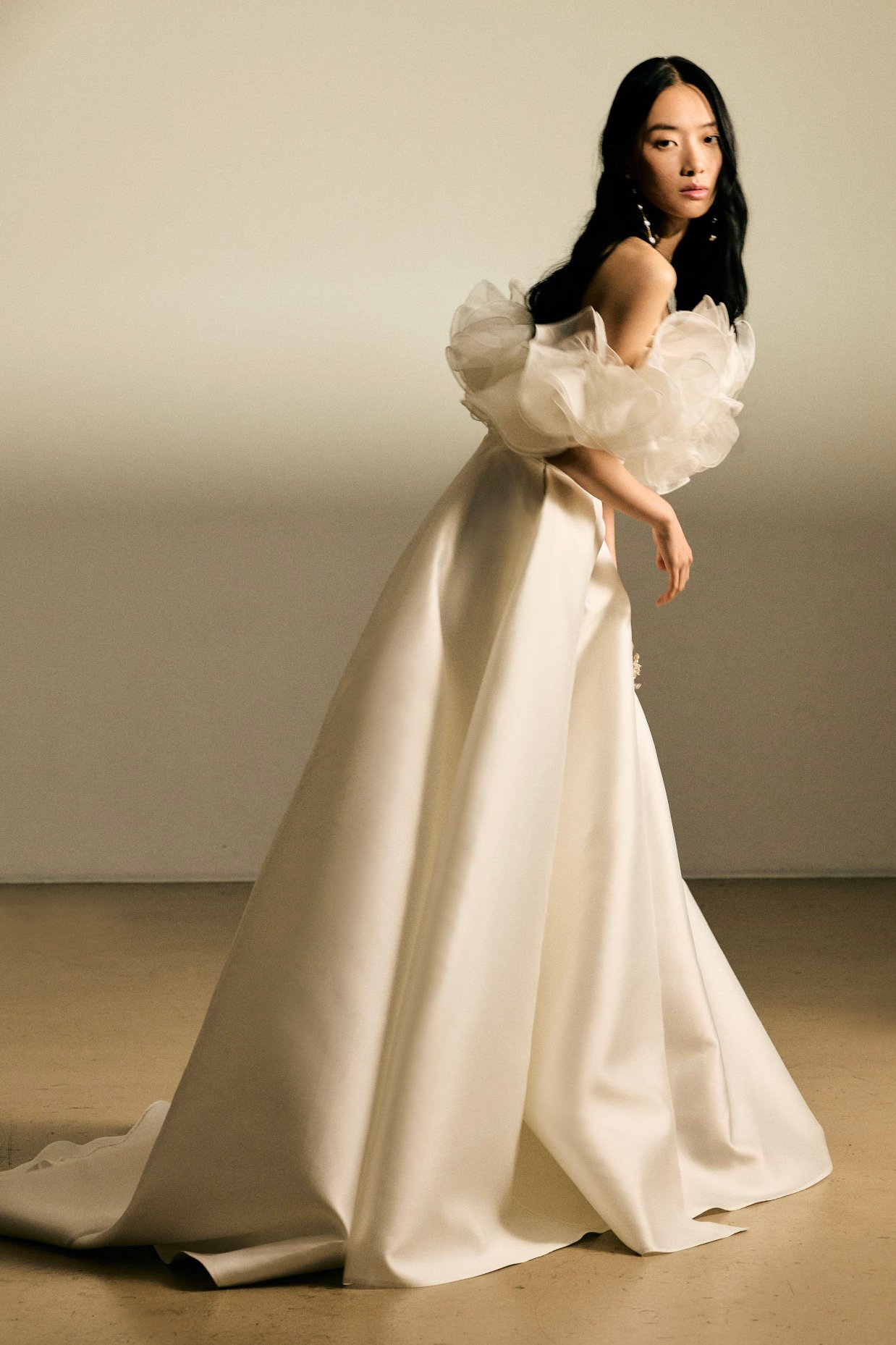 kaviar-gauche-allure-skirt-brautrock-seide-mit-schlitz image 4