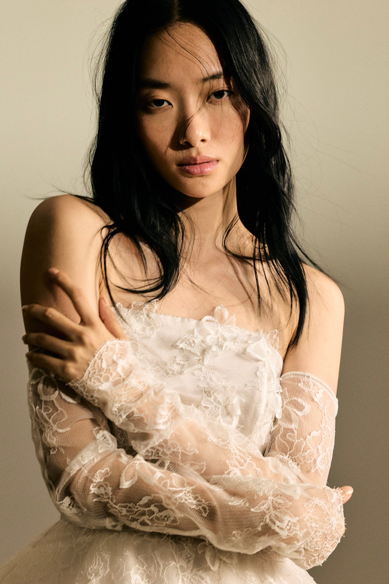 kaviar-gauche-rose-lace-corsage image 2
