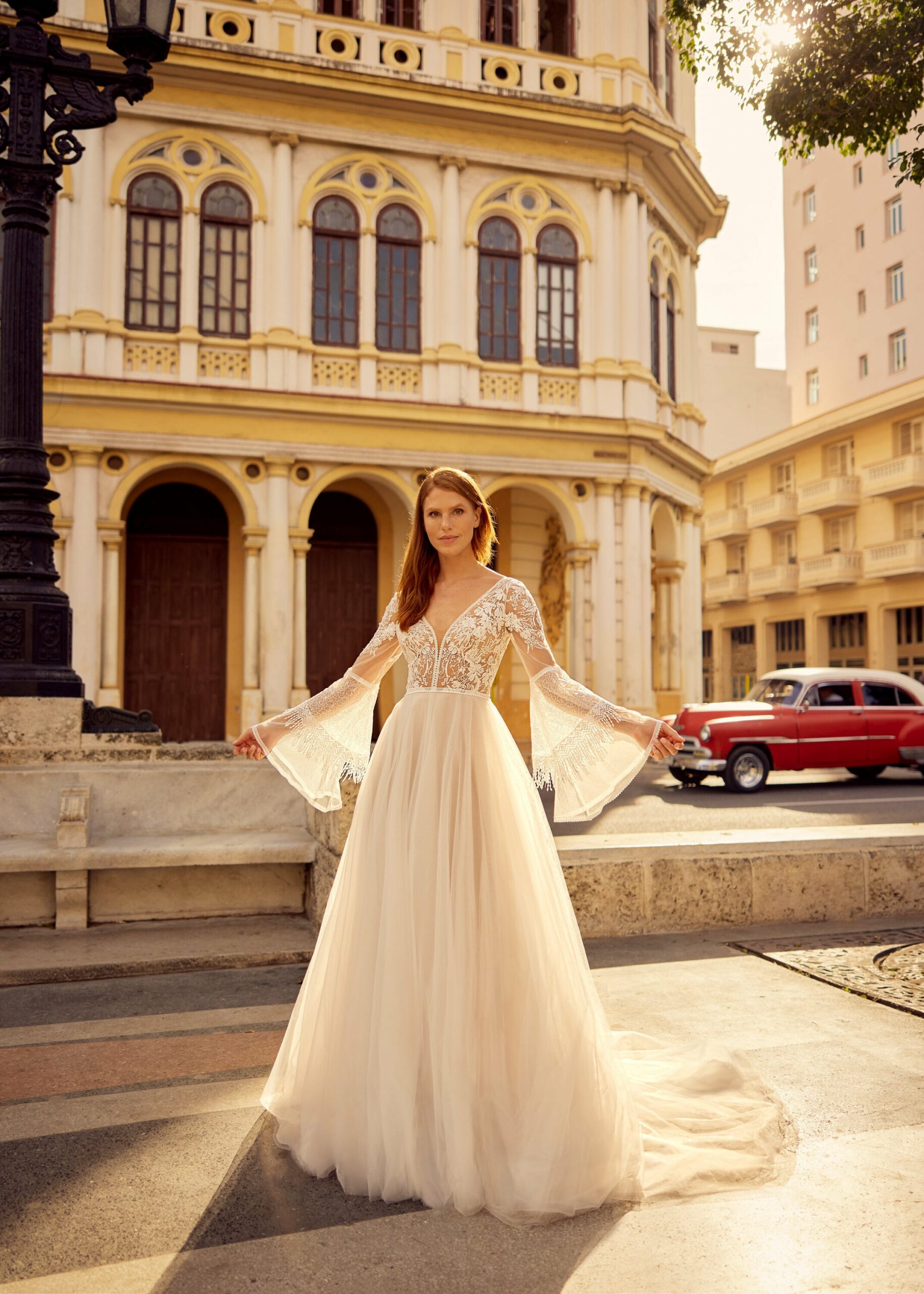 gbs-herve-paris-bridal-lola-a-brautkleid-libre-collection image 3