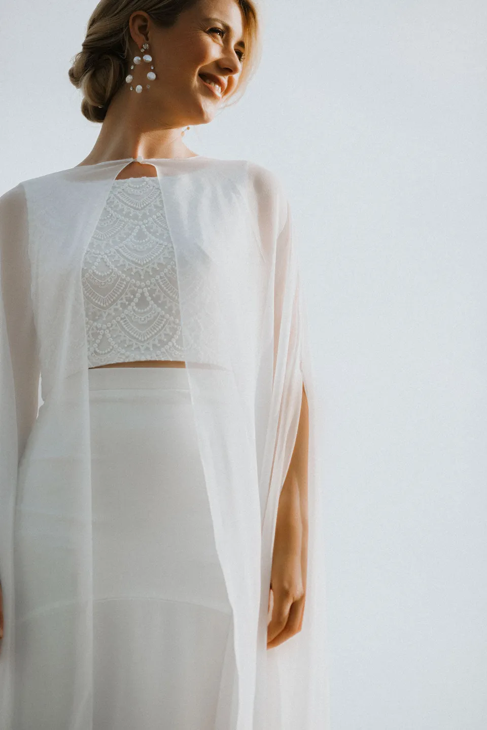 noni-selected-philia-chiffon-braut-cape-ivory-mit-perle image 1