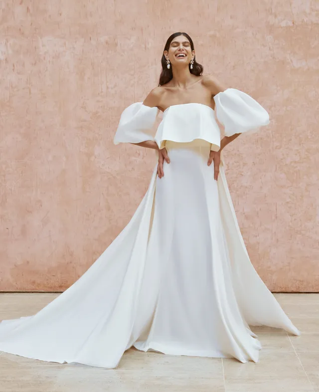 kaviar-gauche-big-sleeve-cape-dress-brautkleid-mit-cape image 1