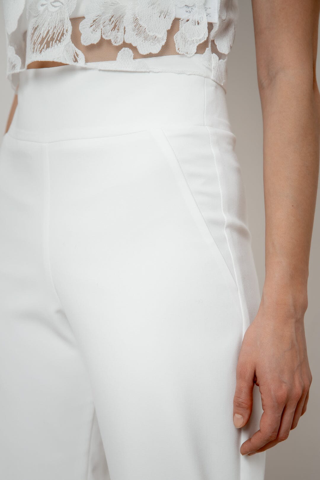 noni-helin-braut-hose-7-8-l-nge-aus-crepe-in-ivory image 8