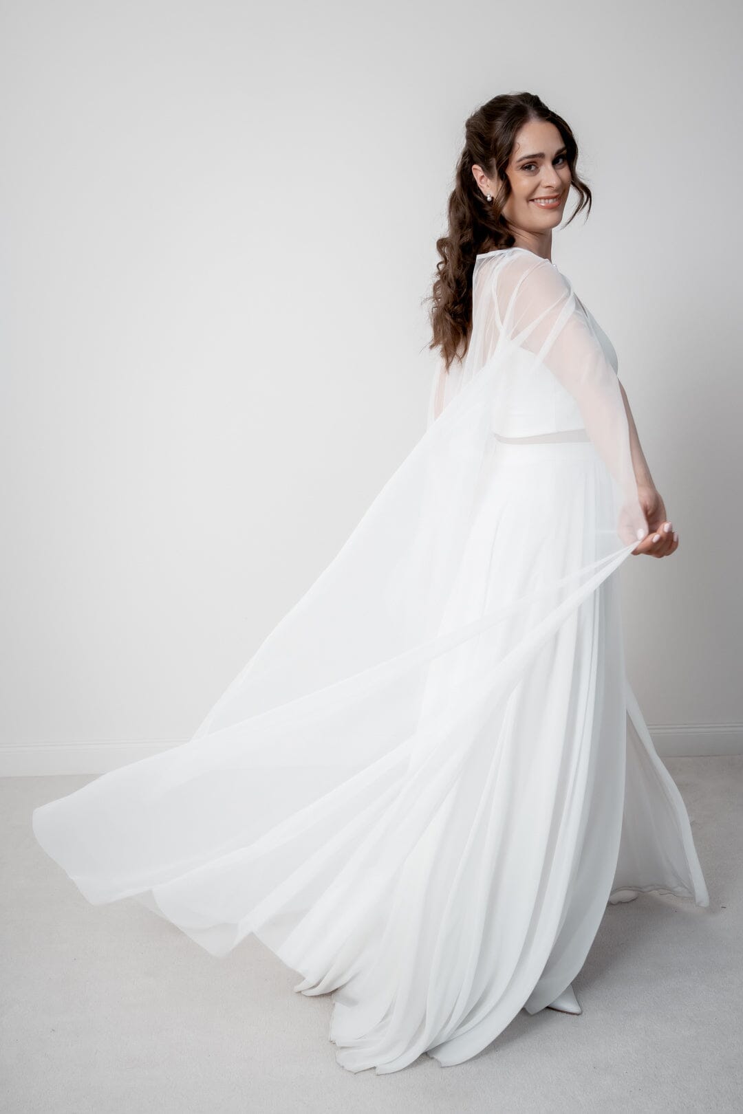noni-oriana-braut-cape-softt-ll-mit-langer-schleppe-ivory image 4