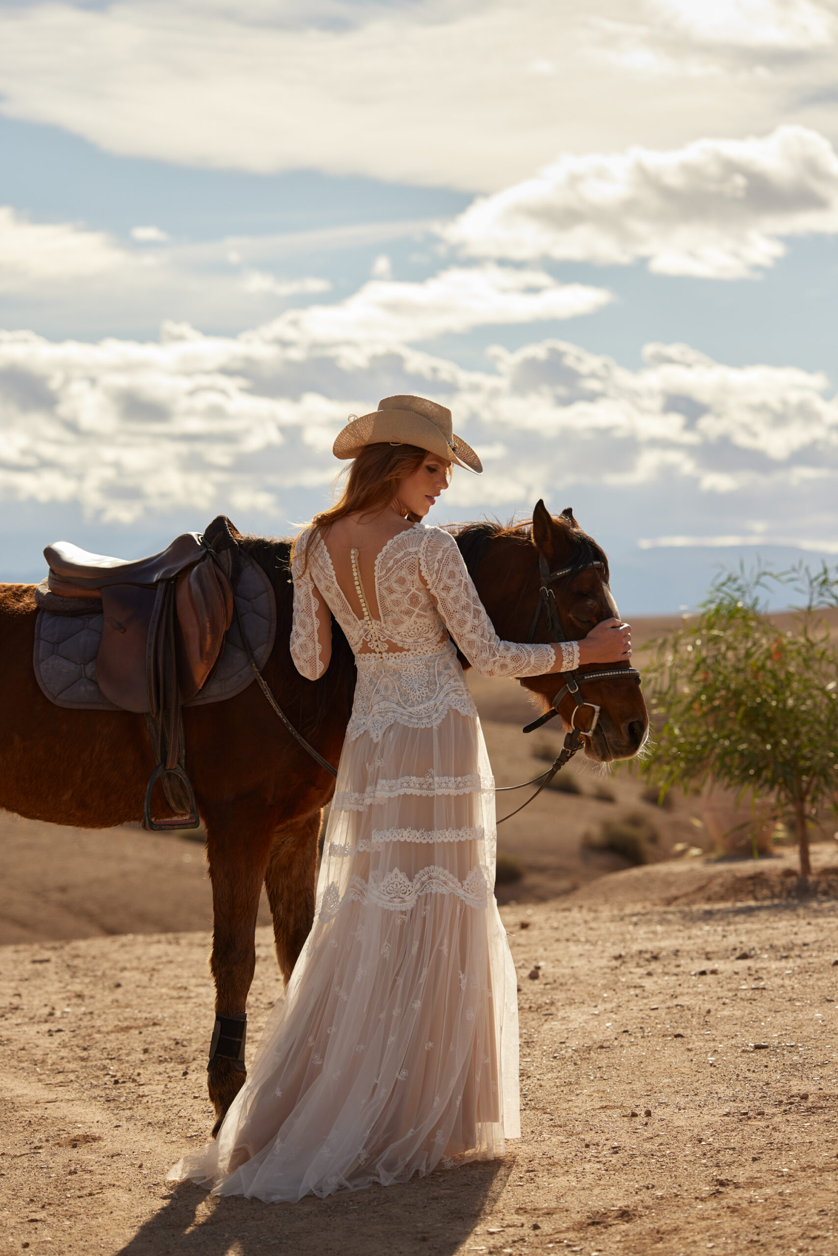 herve-paris-bridal-cooper-brautkleid-cherish-love-collection image 2