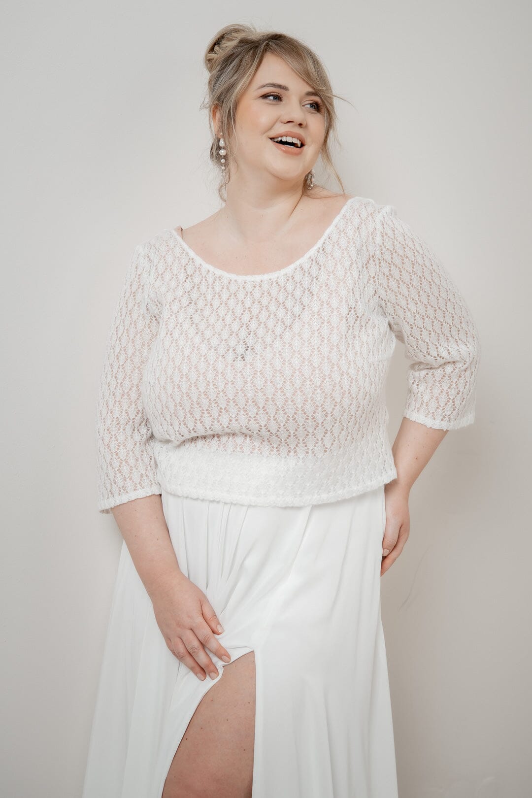 noni-curvy-haldis-gemusterter-braut-pulli-ivory image 1