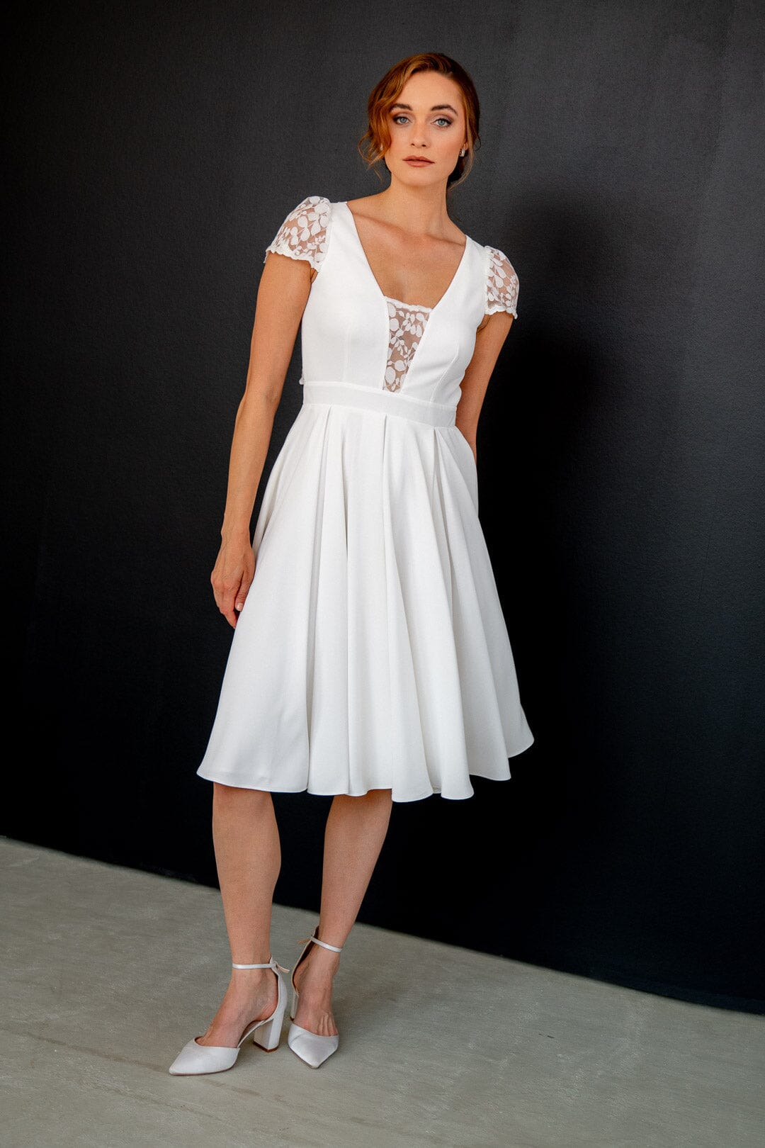 noni-one-nelie-standesamt-brautkleid-kurz-mit-r-ckendetail image 3
