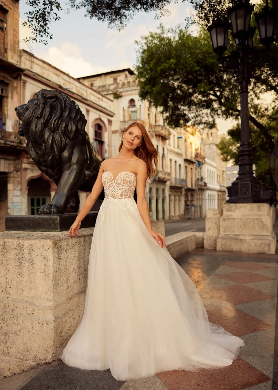 herve-paris-bridal-luisa-brautkleid-libre-collection image 1