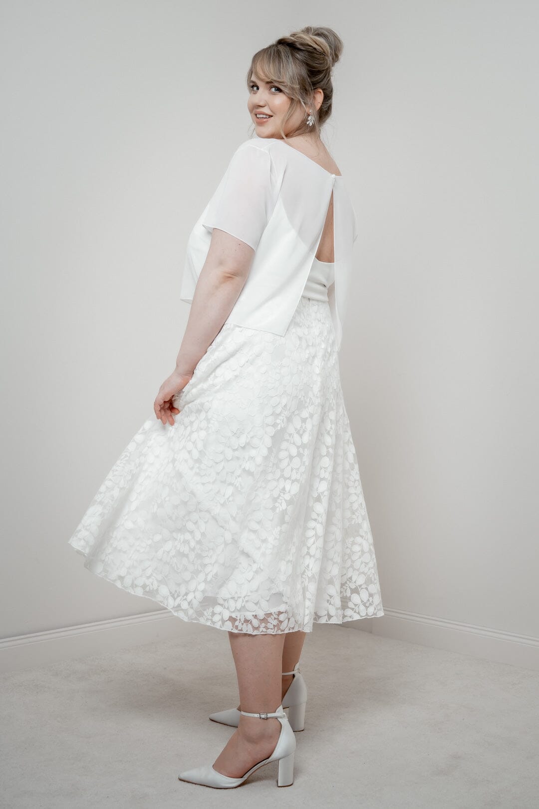 noni-lani-curvy-selected-plus-size-braut-top-chiffon-ivory image 3
