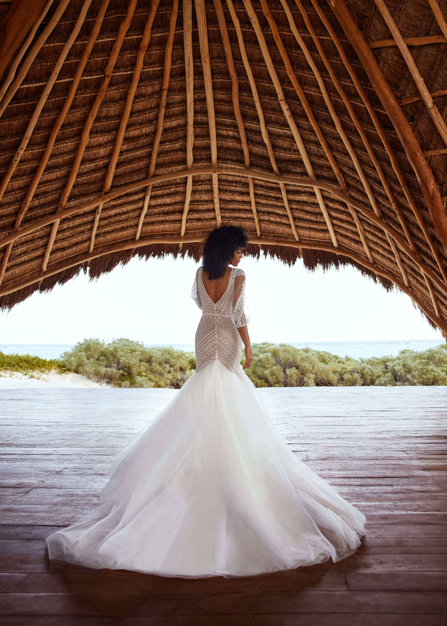 gbs-herve-paris-bridal-bobby-brautkleid-mystical-collection image 2