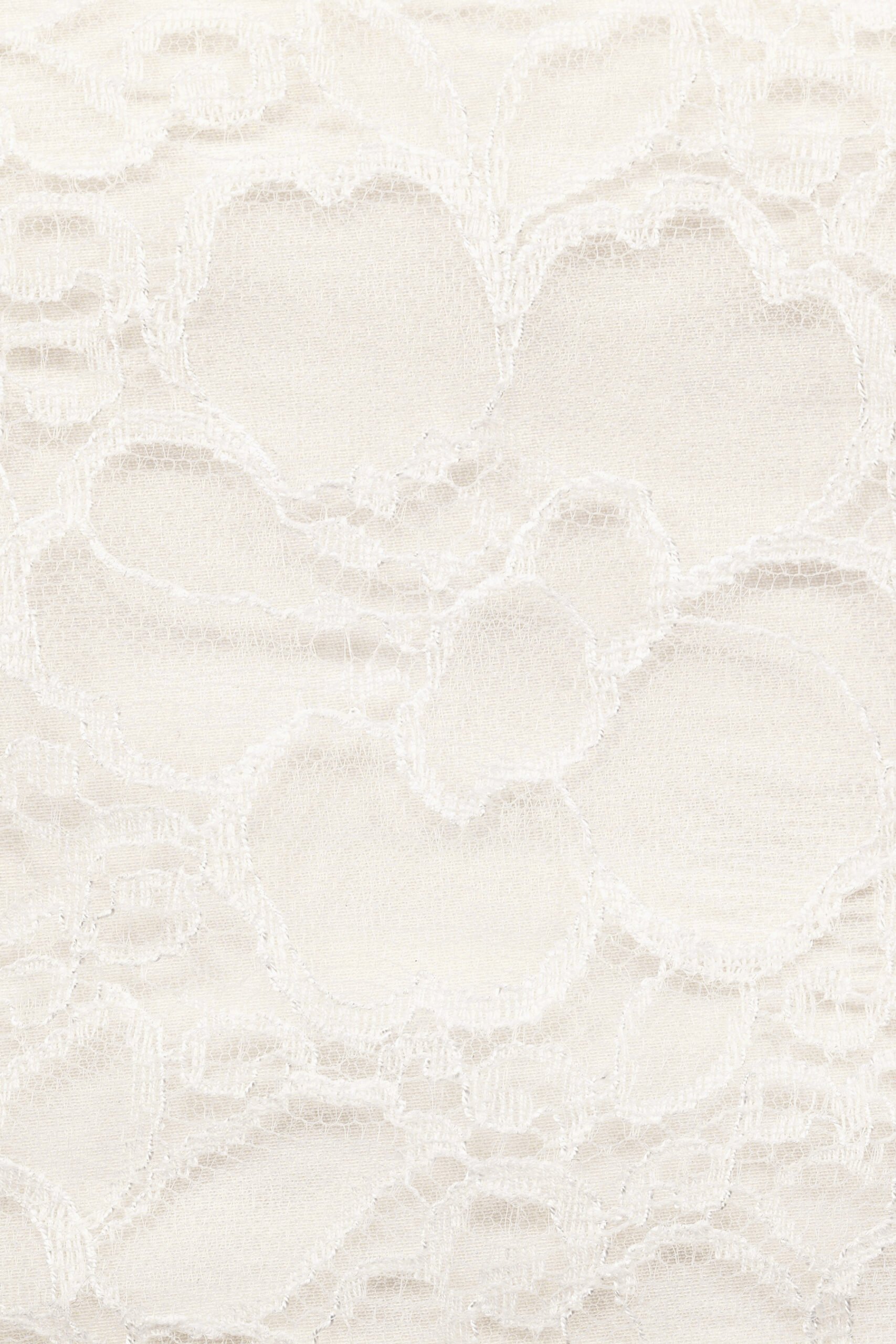 kaviar-gauche-rose-garden-veil-brautschleier-spitze image 3