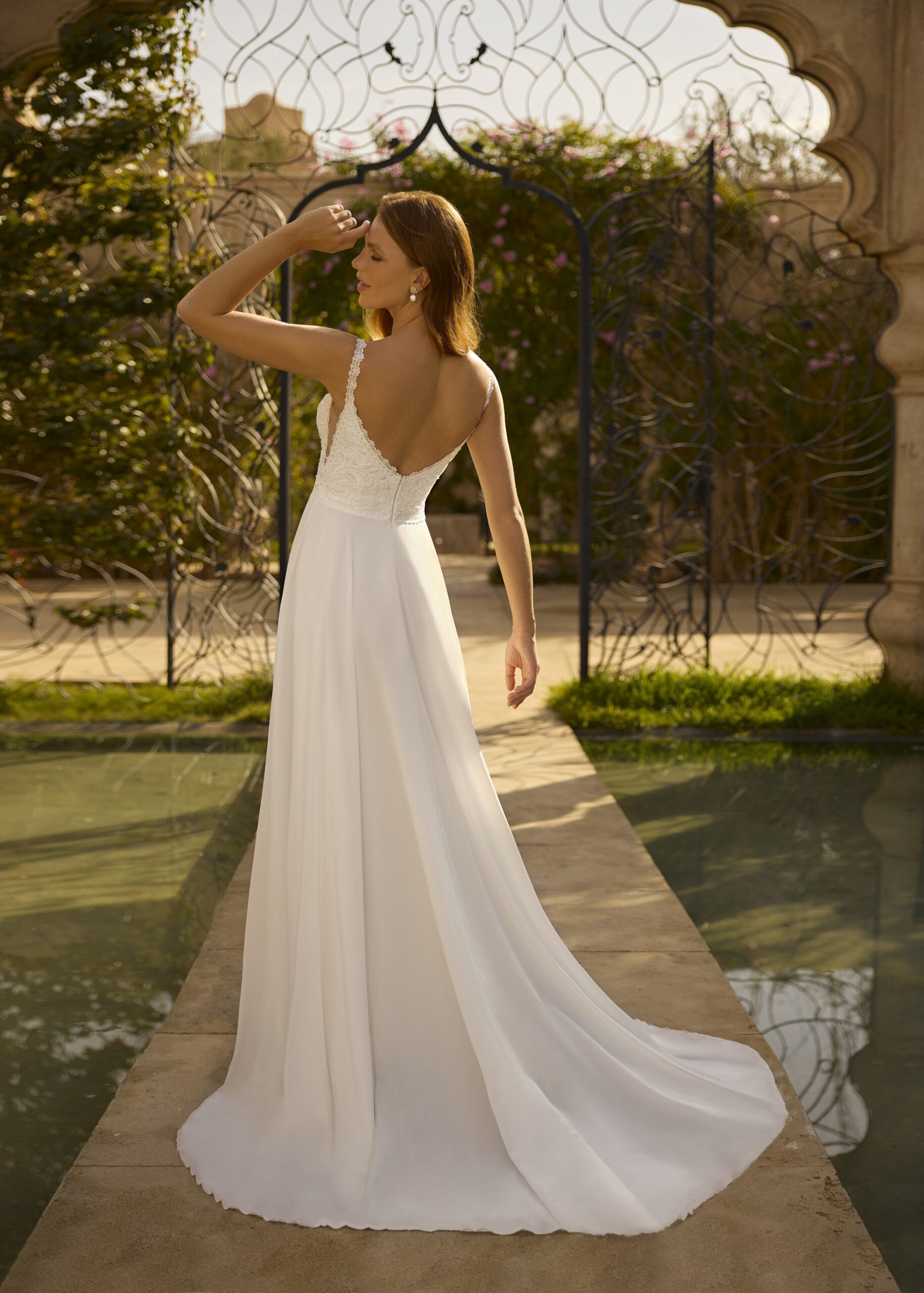 herve-paris-bridal-clara-brautkleid-cherish-love-collection image 2