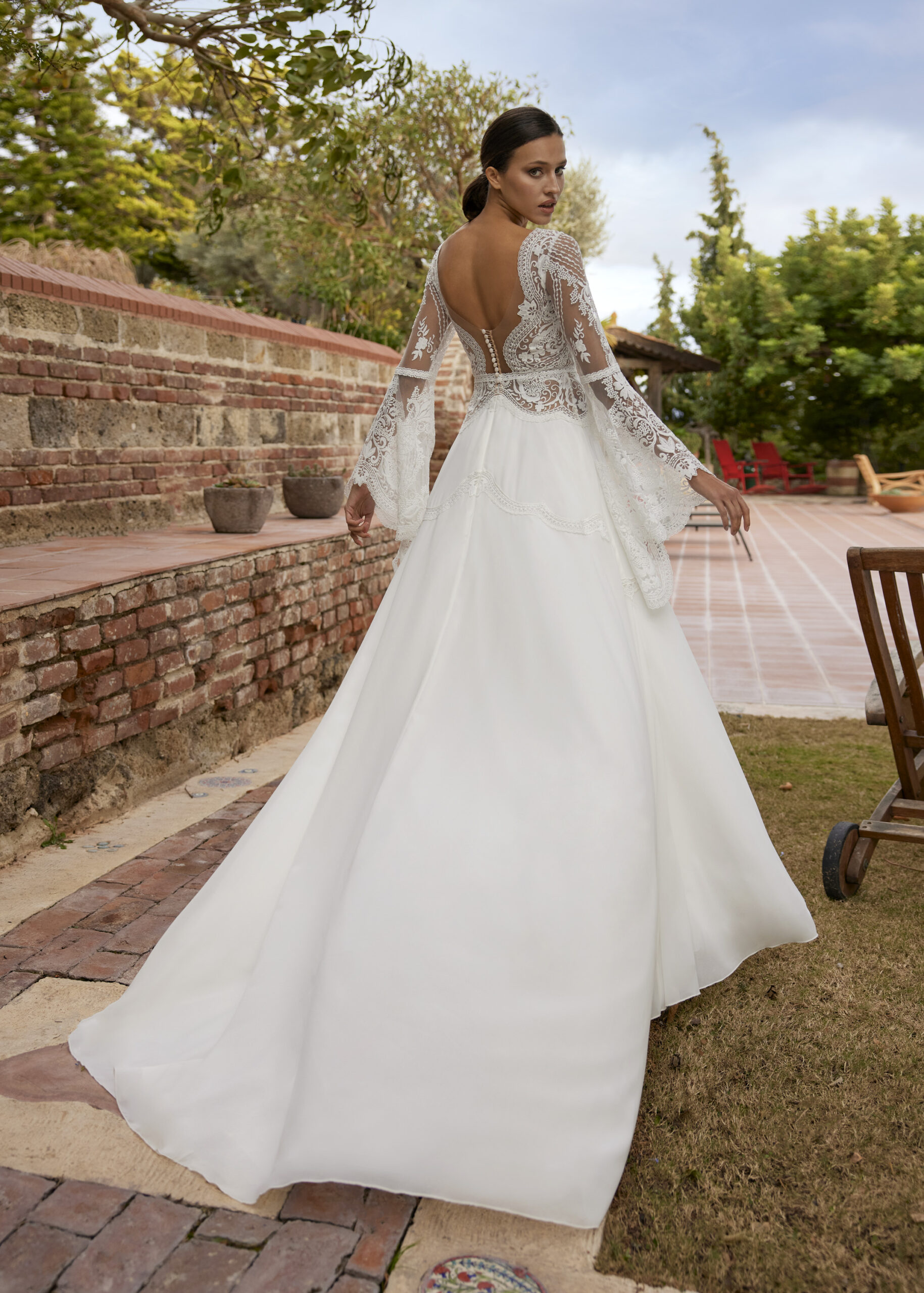 herve-paris-bridal-alexine-brautkleid-my-freedom-collection image 2