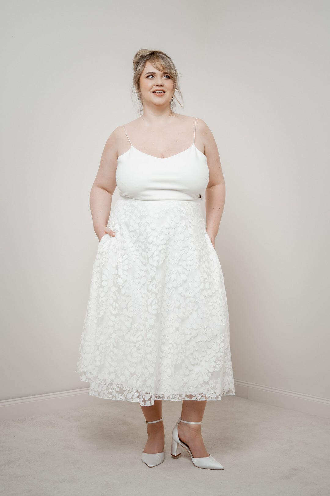 noni-corie-crop-curvy-plus-size-braut-crop-top-aus-romanit-jersey image 3