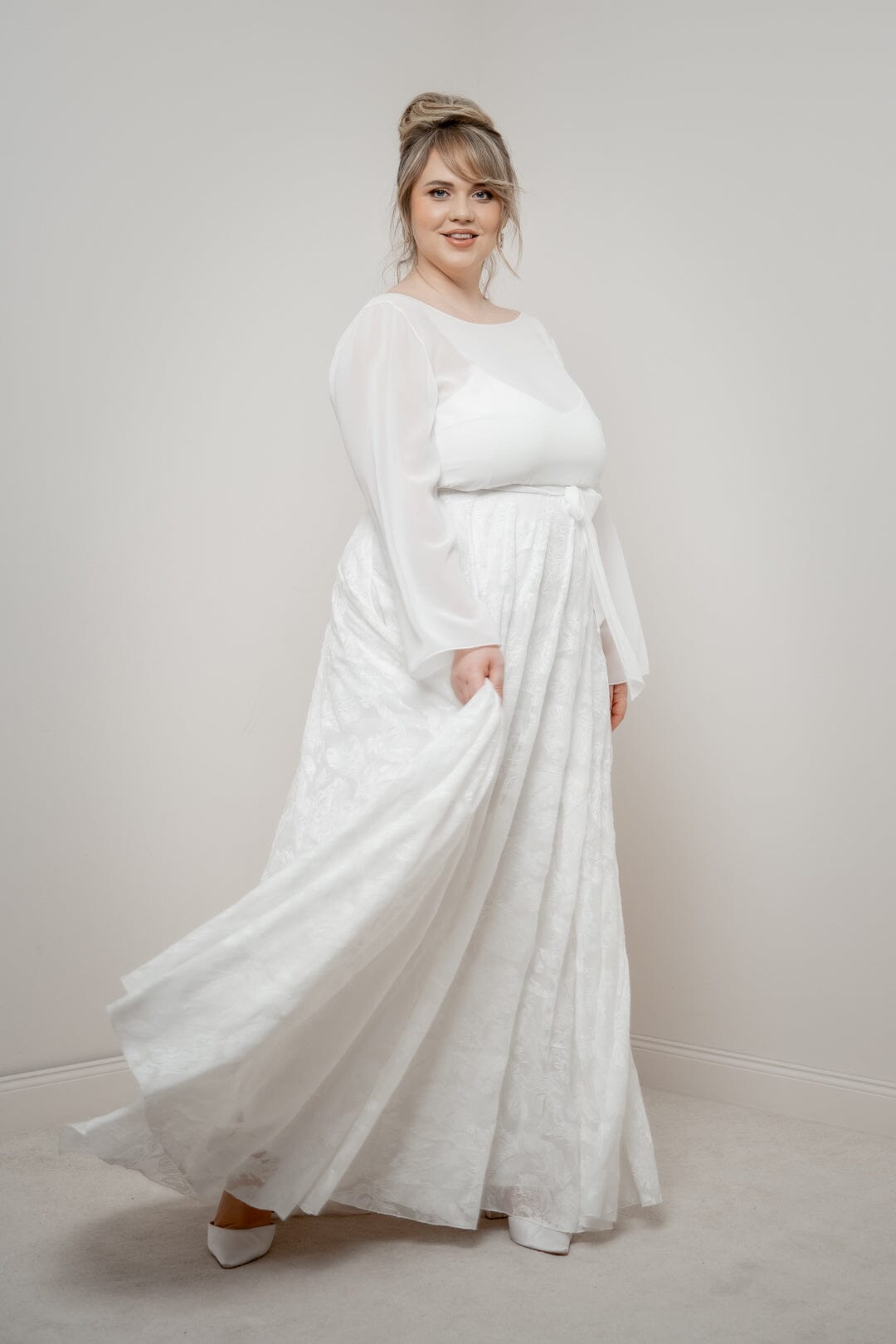 noni-curvy-gillianne-braut-rock-federchiffon image 4