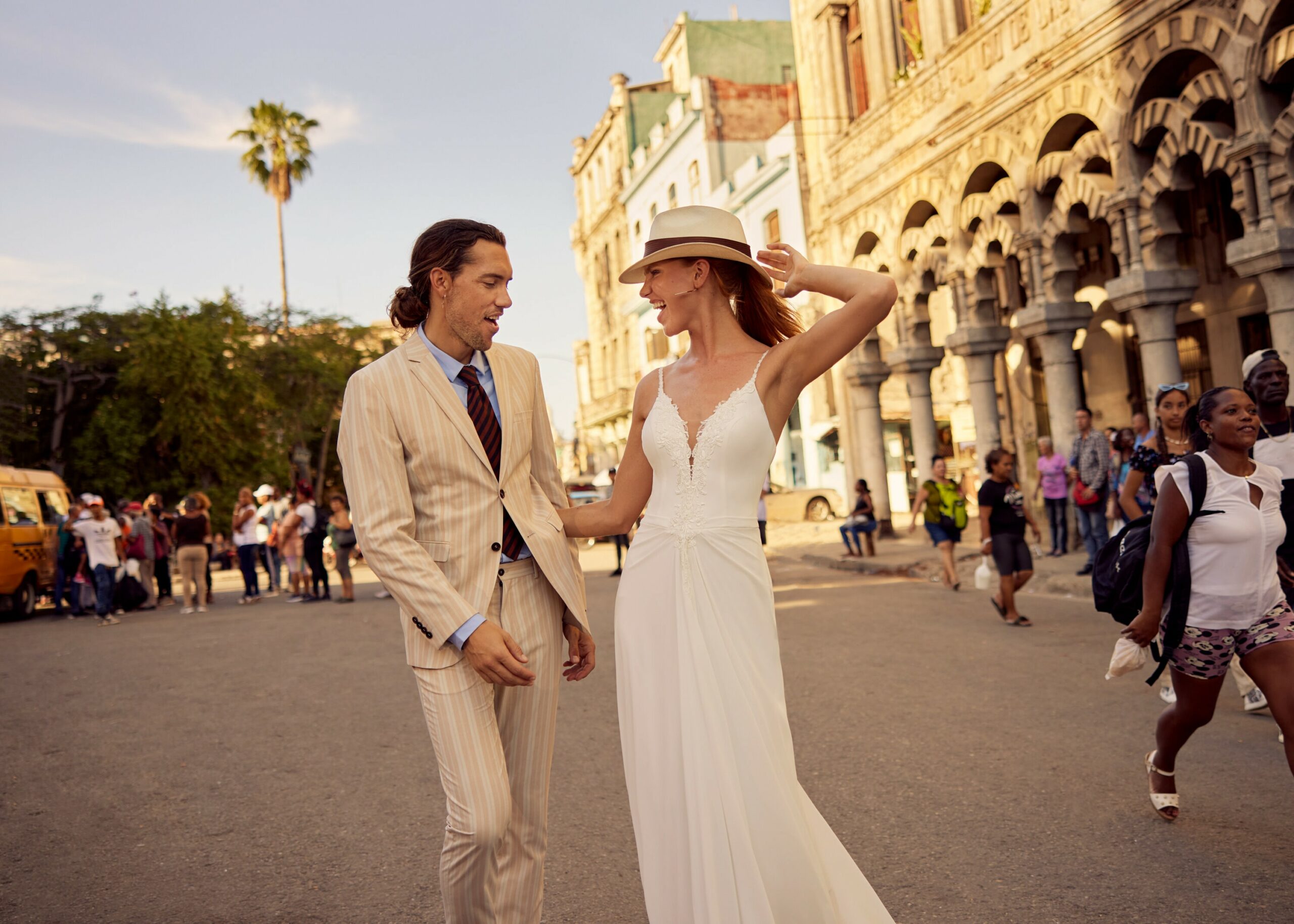 herve-paris-bridal-lullaby-brautkleid-libre-collection image 3