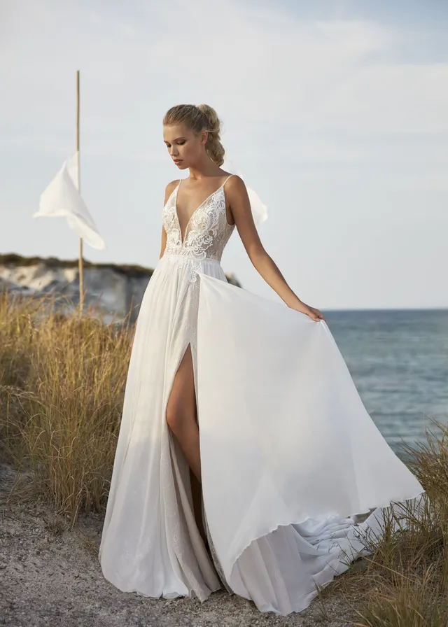 gbs-herve-paris-bridal-valente-brautkleid-boho-destination-collection image 1