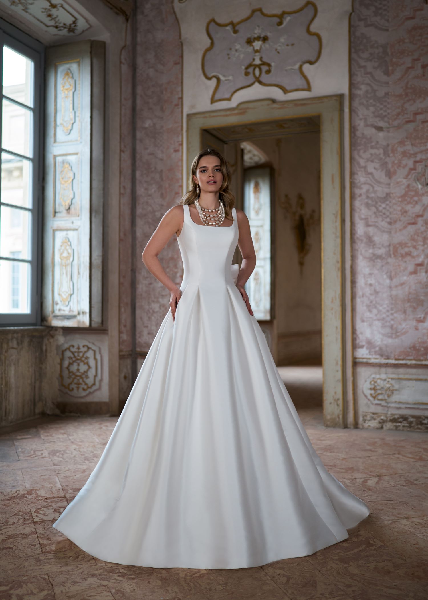 gbs-herve-paris-bridal-neela-b-brautkleid-novel-collection image 1