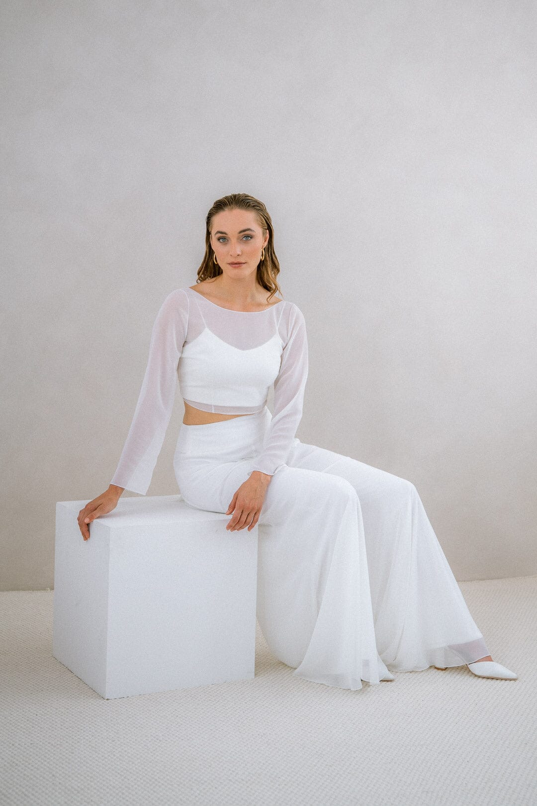 noni-beeke-r-ckenfreies-chiffon-braut-top image 7