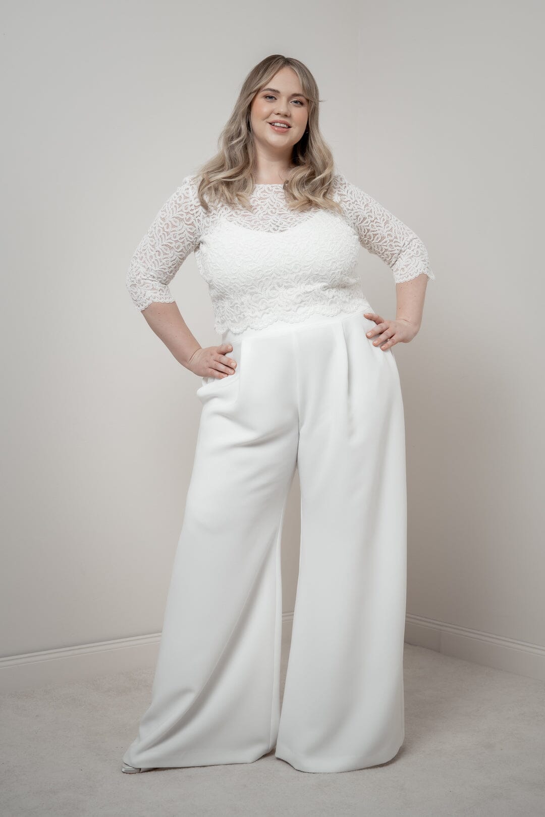 noni-zari-curvy-plus-size-braut-hose-mit-weitem-bein-ivory image 1