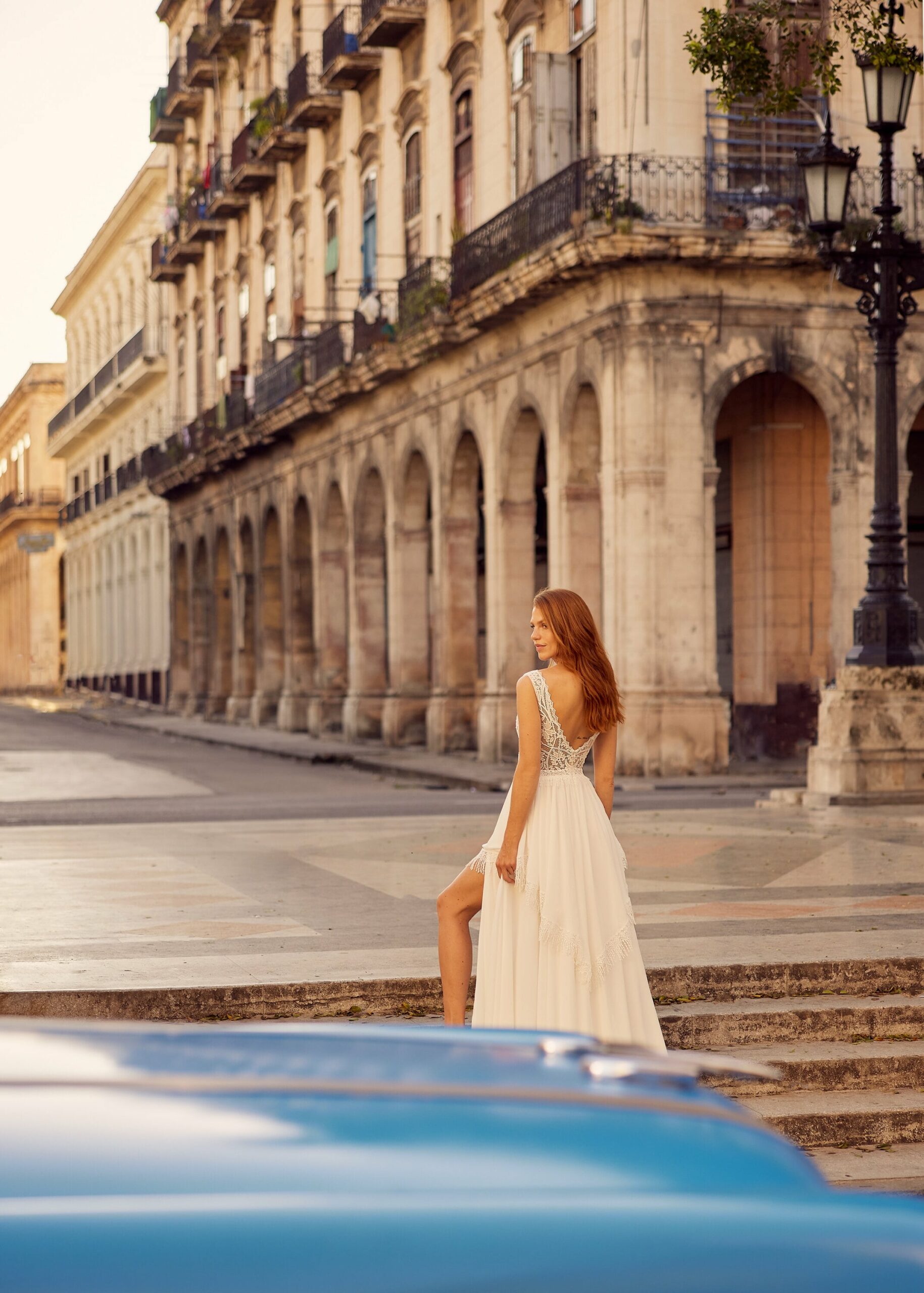 gbs-herve-paris-bridal-leo-z-brautkleid-libre-collection image 4