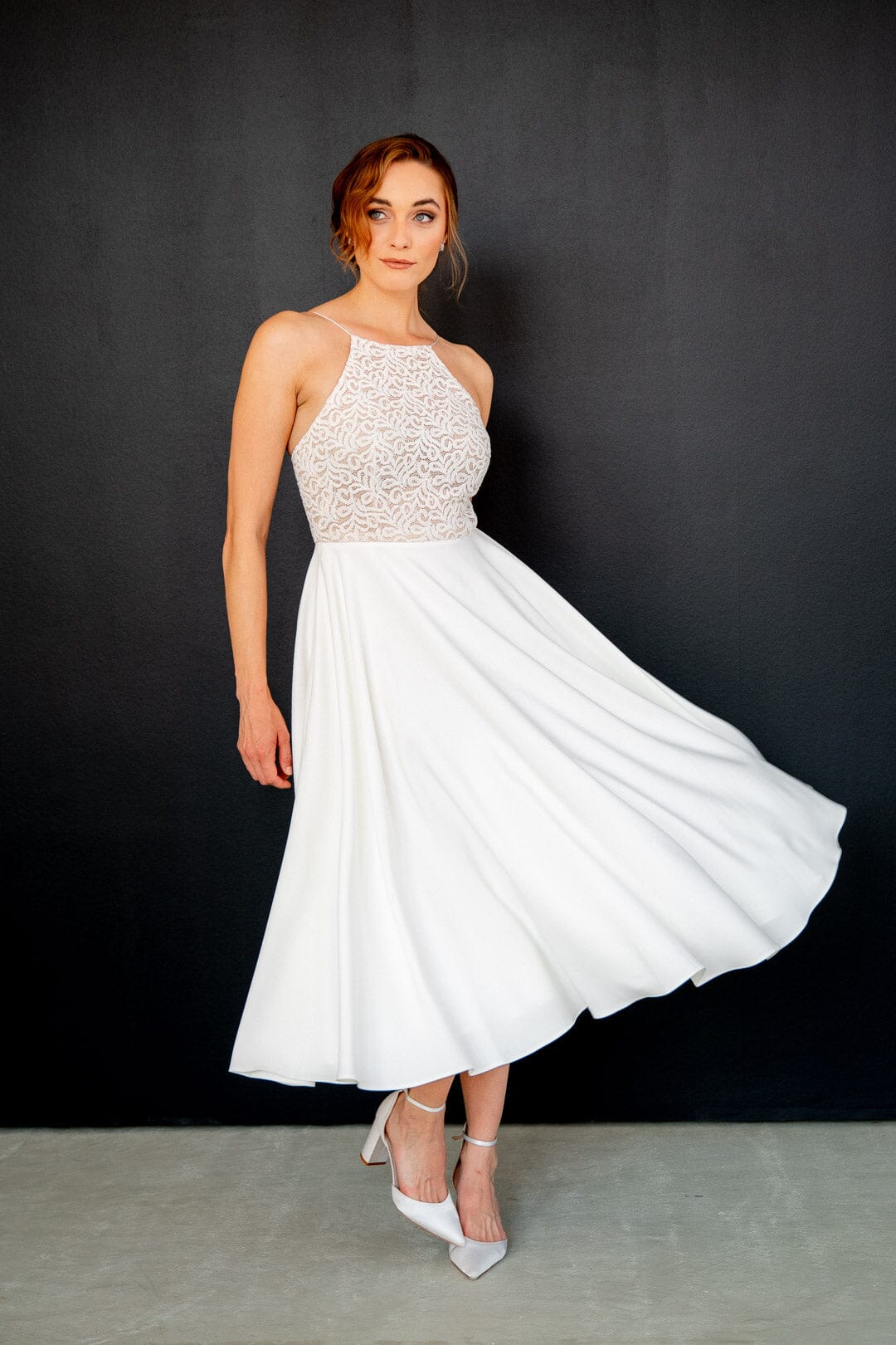noni-junia-one-kurzes-brautkleid-midi-mit-spaghettitr-gern image 3