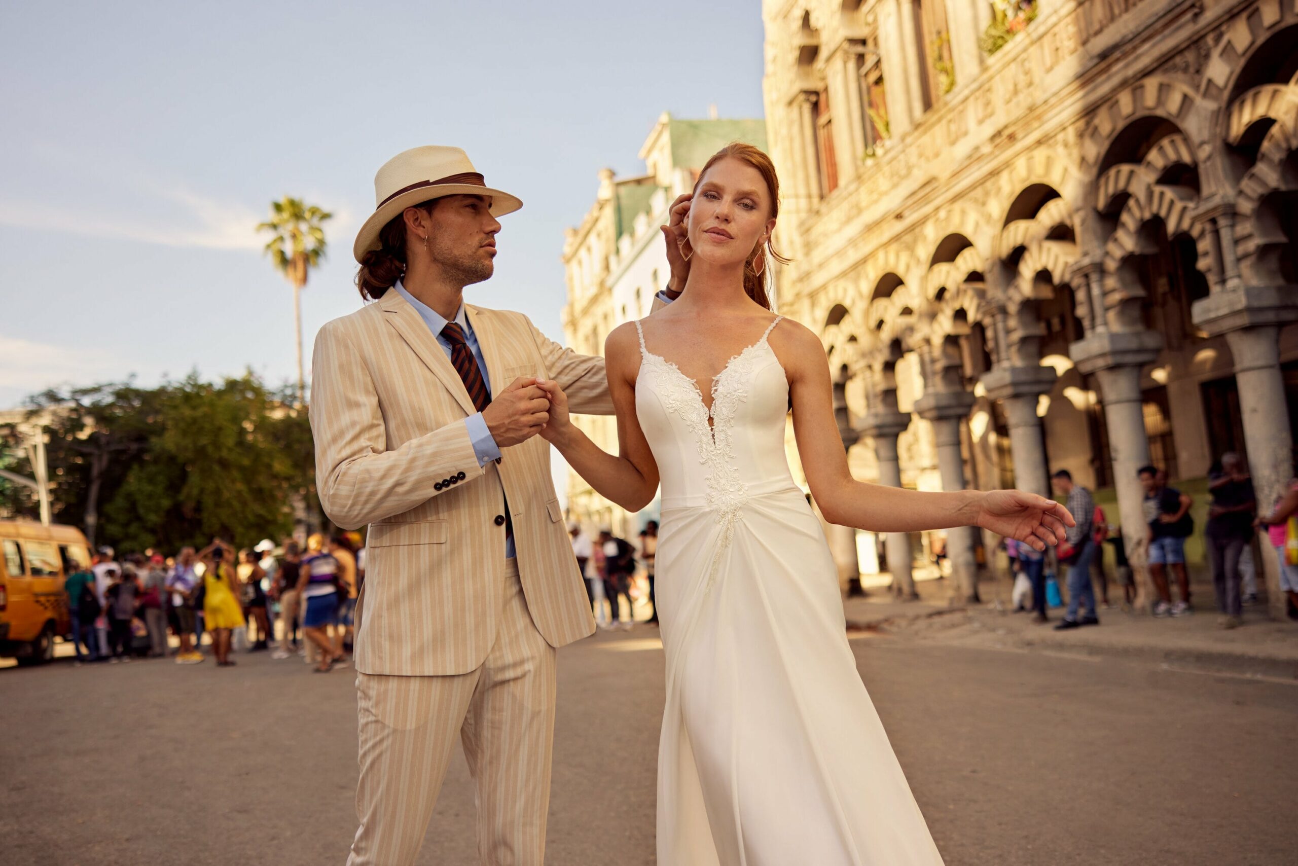 herve-paris-bridal-lullaby-brautkleid-libre-collection image 5