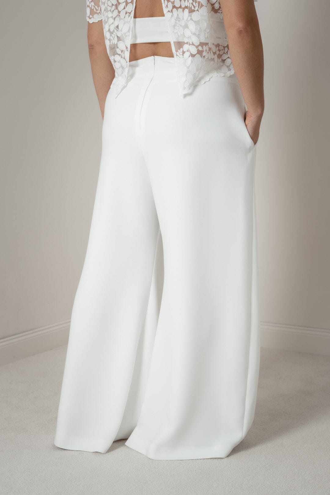 noni-curvy-plus-size-braut-hose-zari-im-marlene-stil image 4