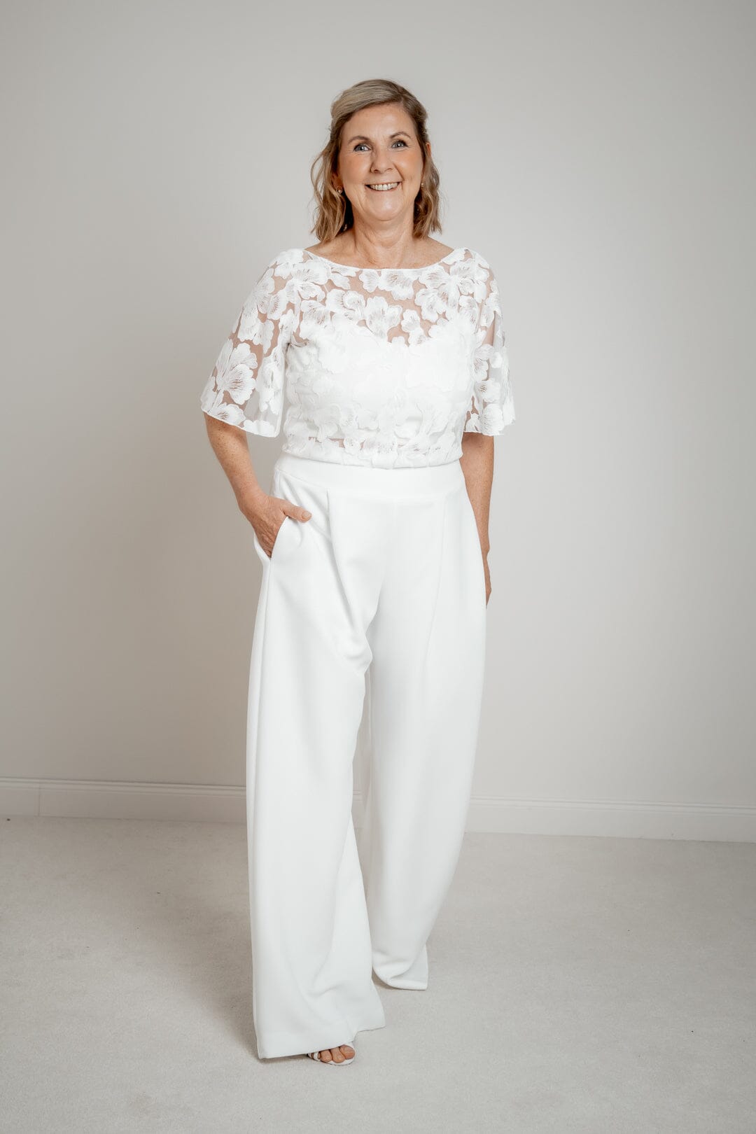 noni-zari-braut-hose-ivory-weites-bein-aus-crepe-outlet image 4