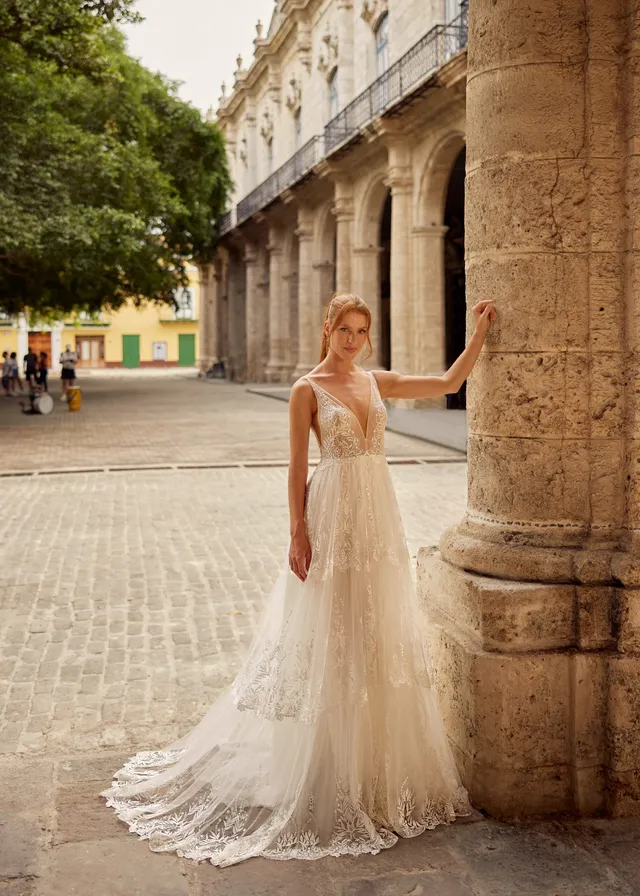 herve-paris-bridal-lior-brautkleid-libre-collection image 1
