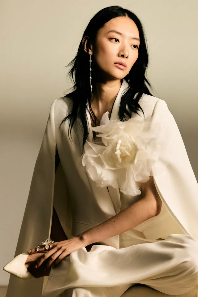 kaviar-gauche-smoking-blazer-cape-kurz image 1