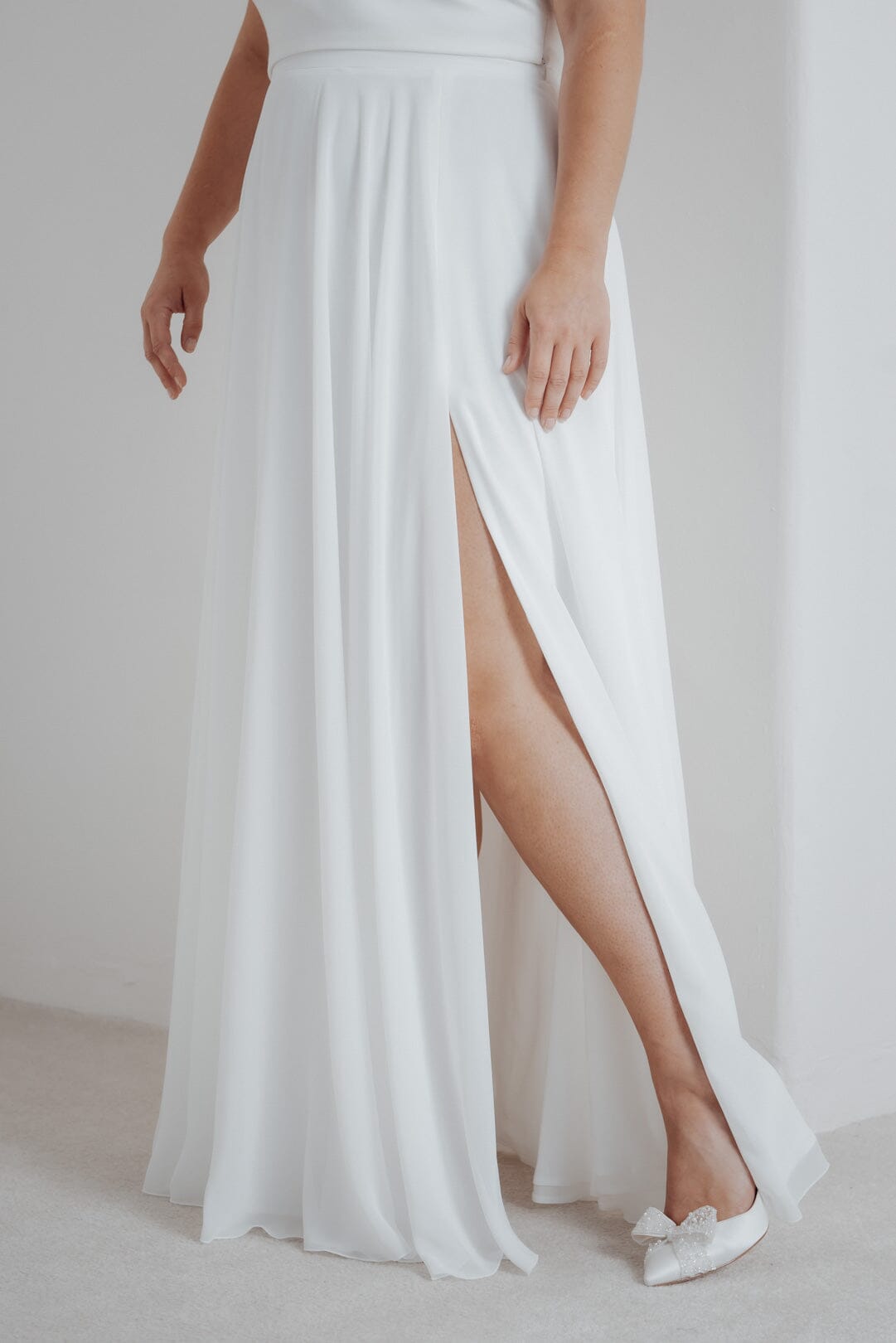 noni-curvy-jona-plus-size-braut-rock-aus-chiffon-in-ivory image 7