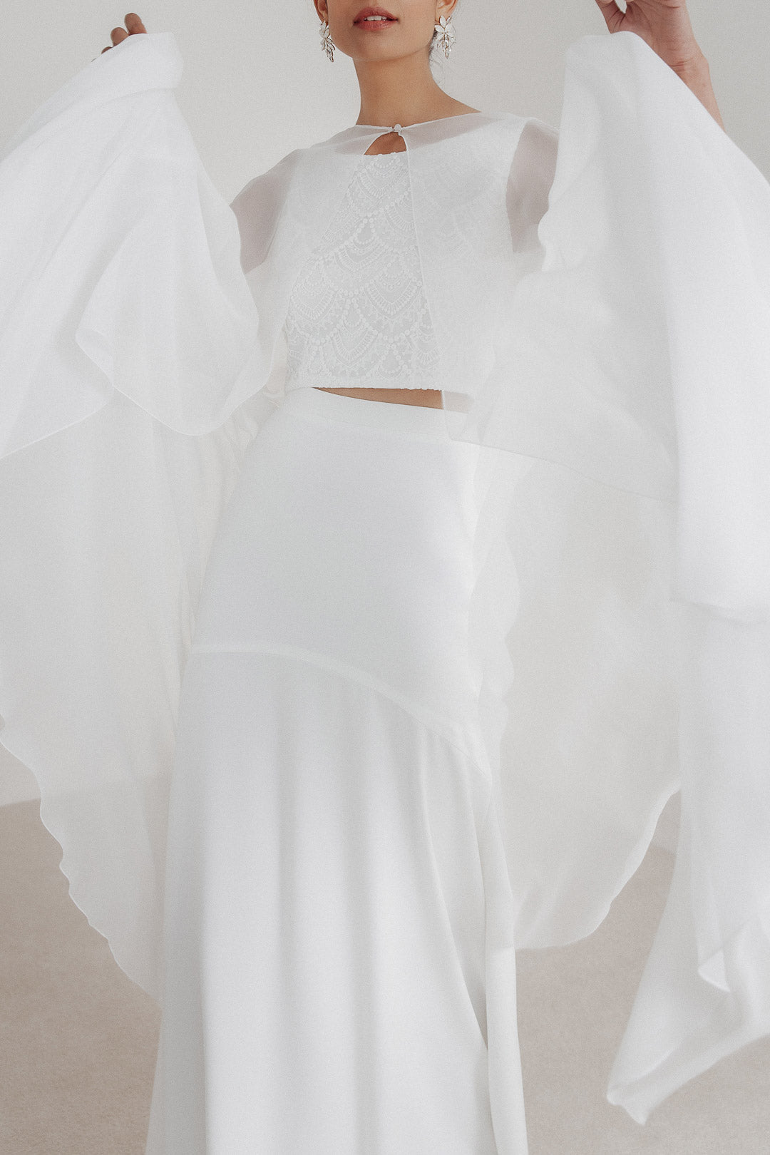noni-selected-philia-chiffon-braut-cape-ivory-mit-perle image 8