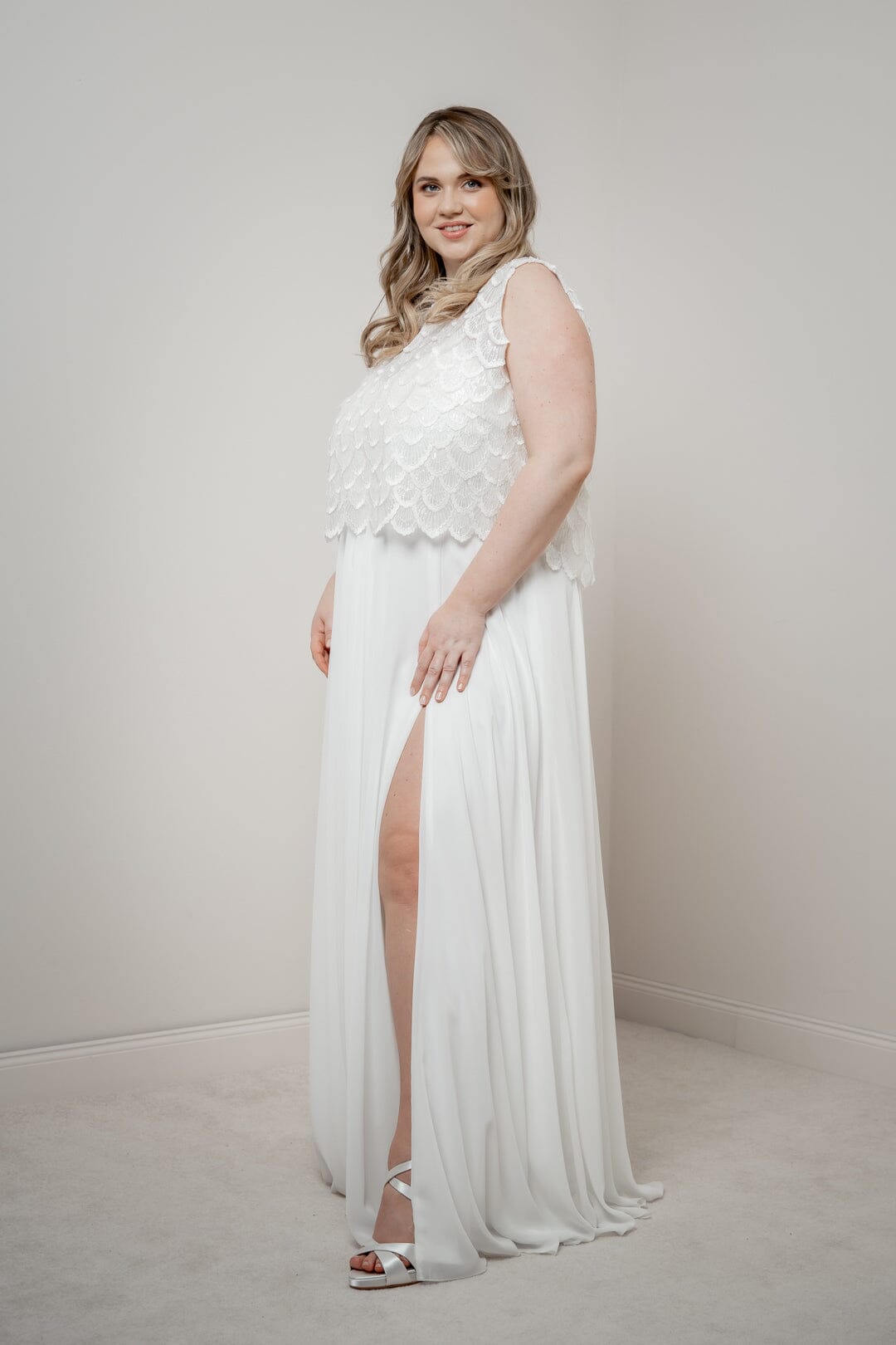 noni-eske-curvy-braut-top-aus-paillettenspitze-art-d-co image 5