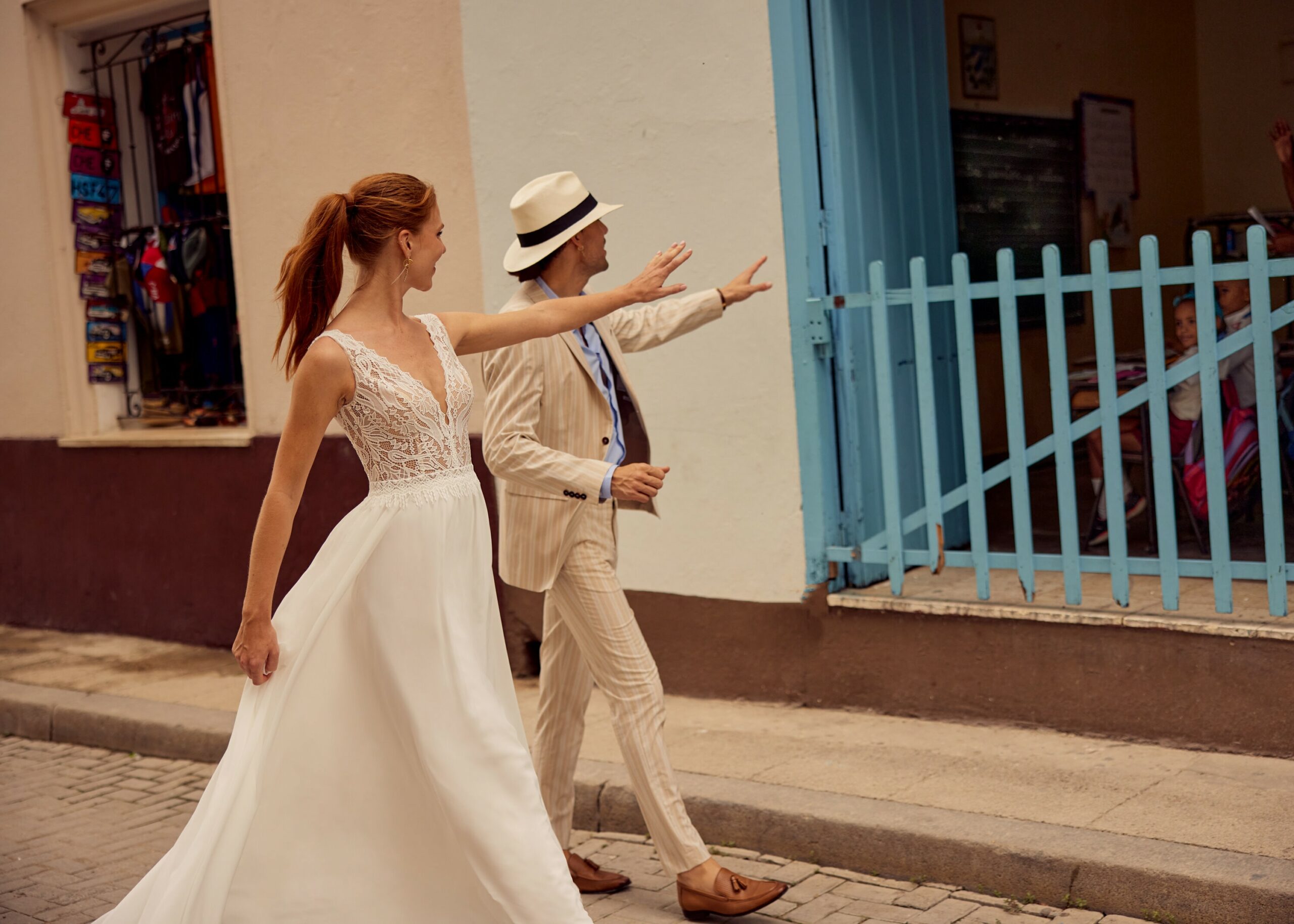 gbs-herve-paris-bridal-leo-za-brautkleid-libre-collection image 5