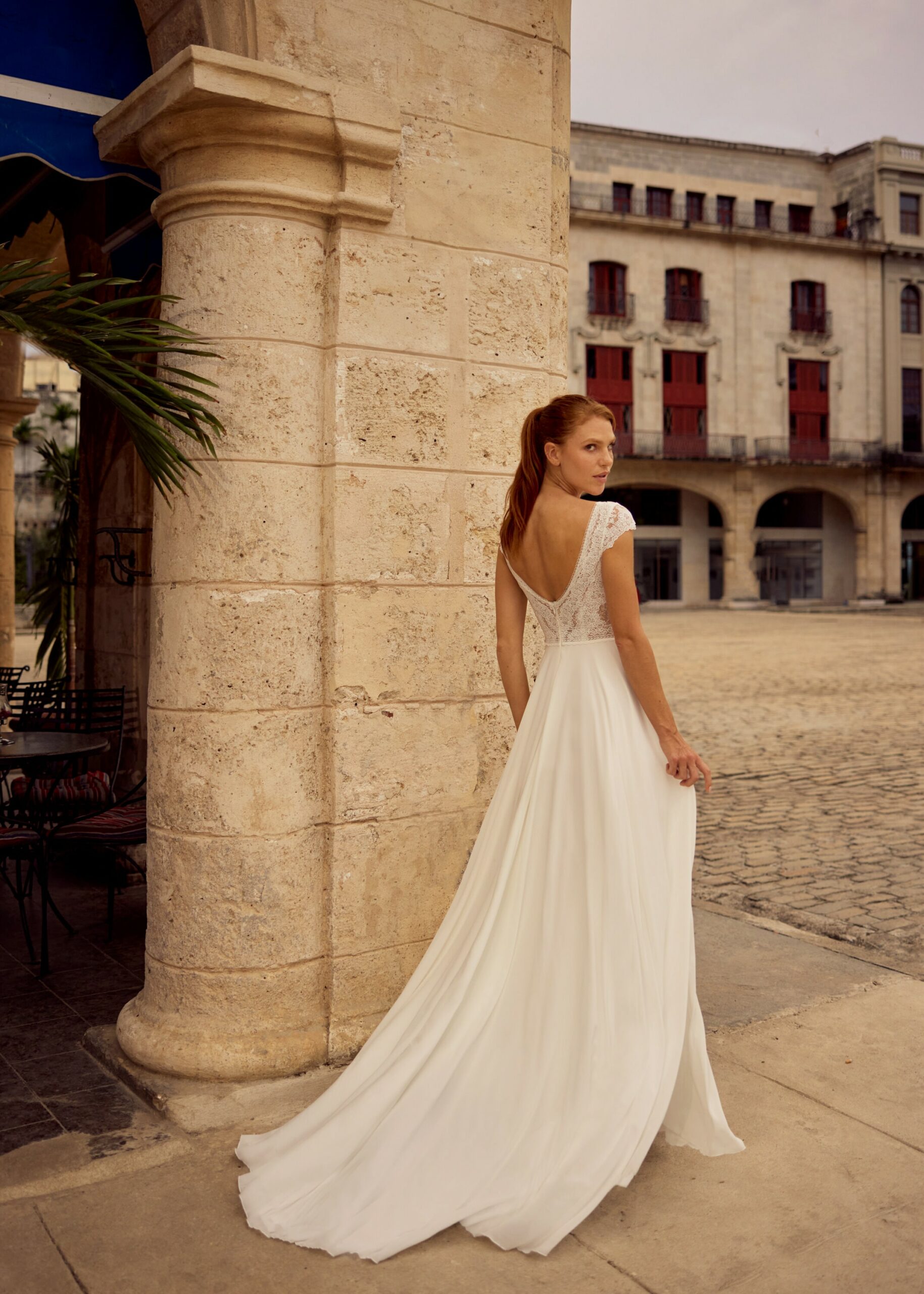 gbs-herve-paris-bridal-leticia-ca-brautkleid-libre-collection image 2