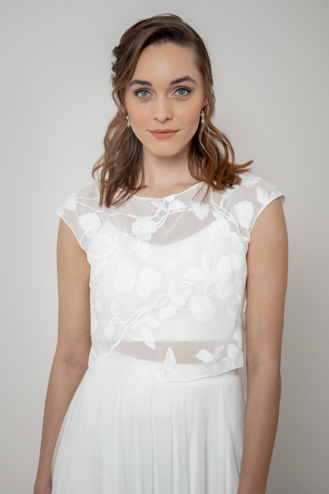 noni-eniz-braut-top-chiffon-blumenmuster-kurzarm image 2