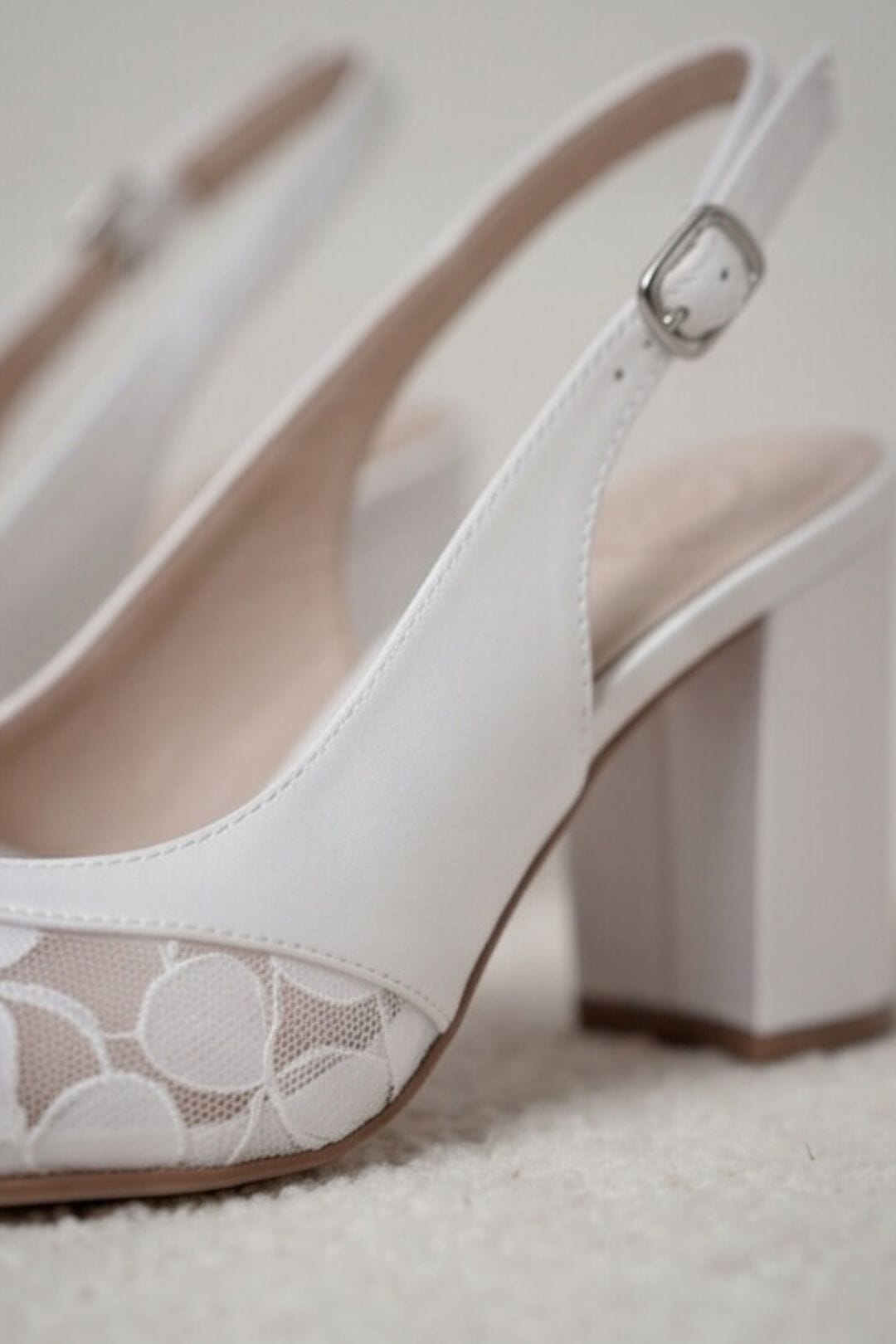 noni-aza-brautschuh-satin-slingback-blockabsatz-ivory image 3