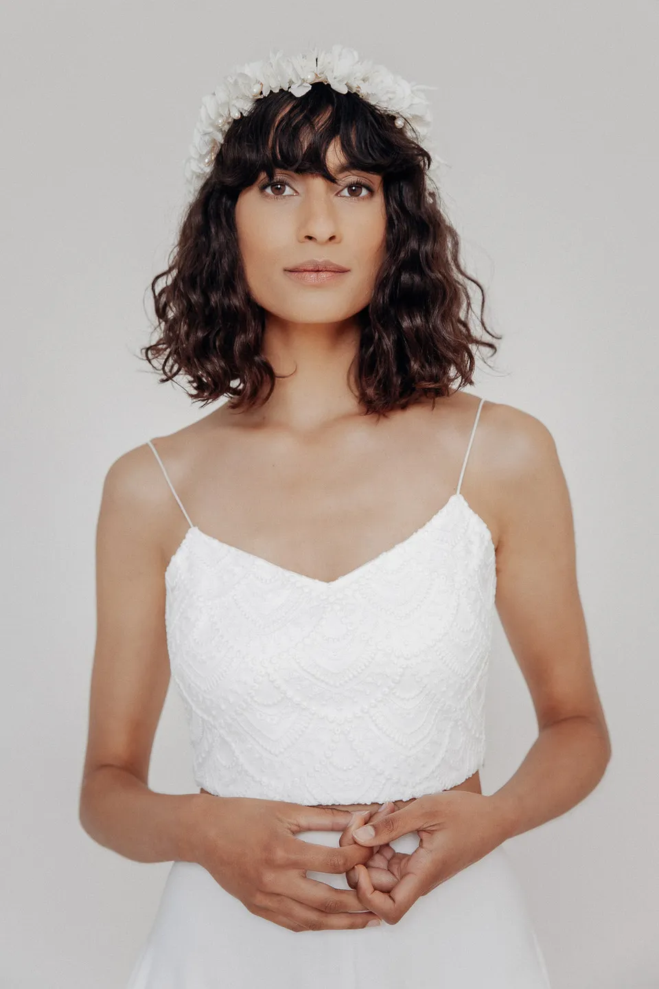 noni-niah-cropped-extra-kurzes-braut-top-aus-vintage-spitze image 1