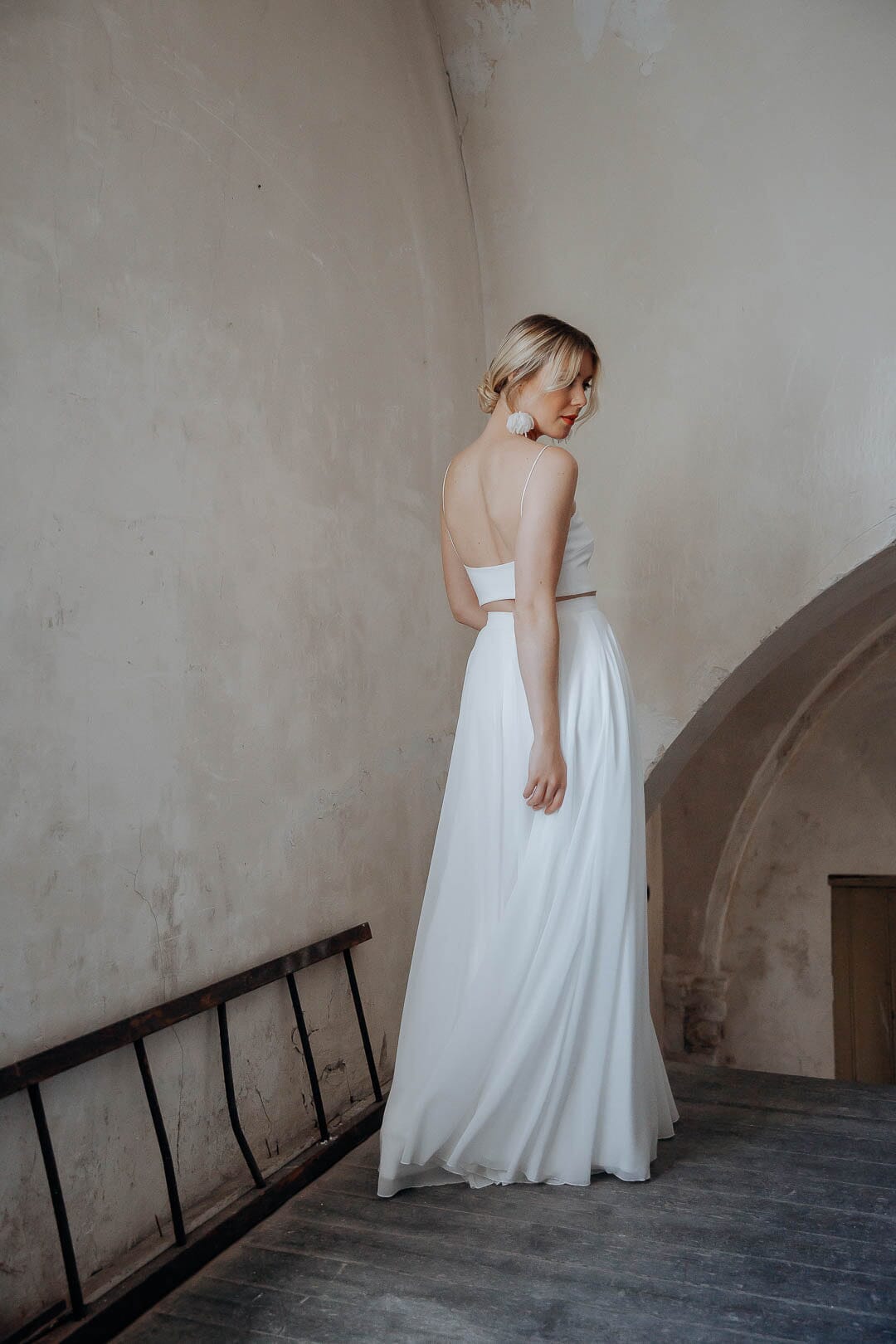 noni-jona-langer-brautrock-mit-beinschlitz-chiffon-in-ivory image 3