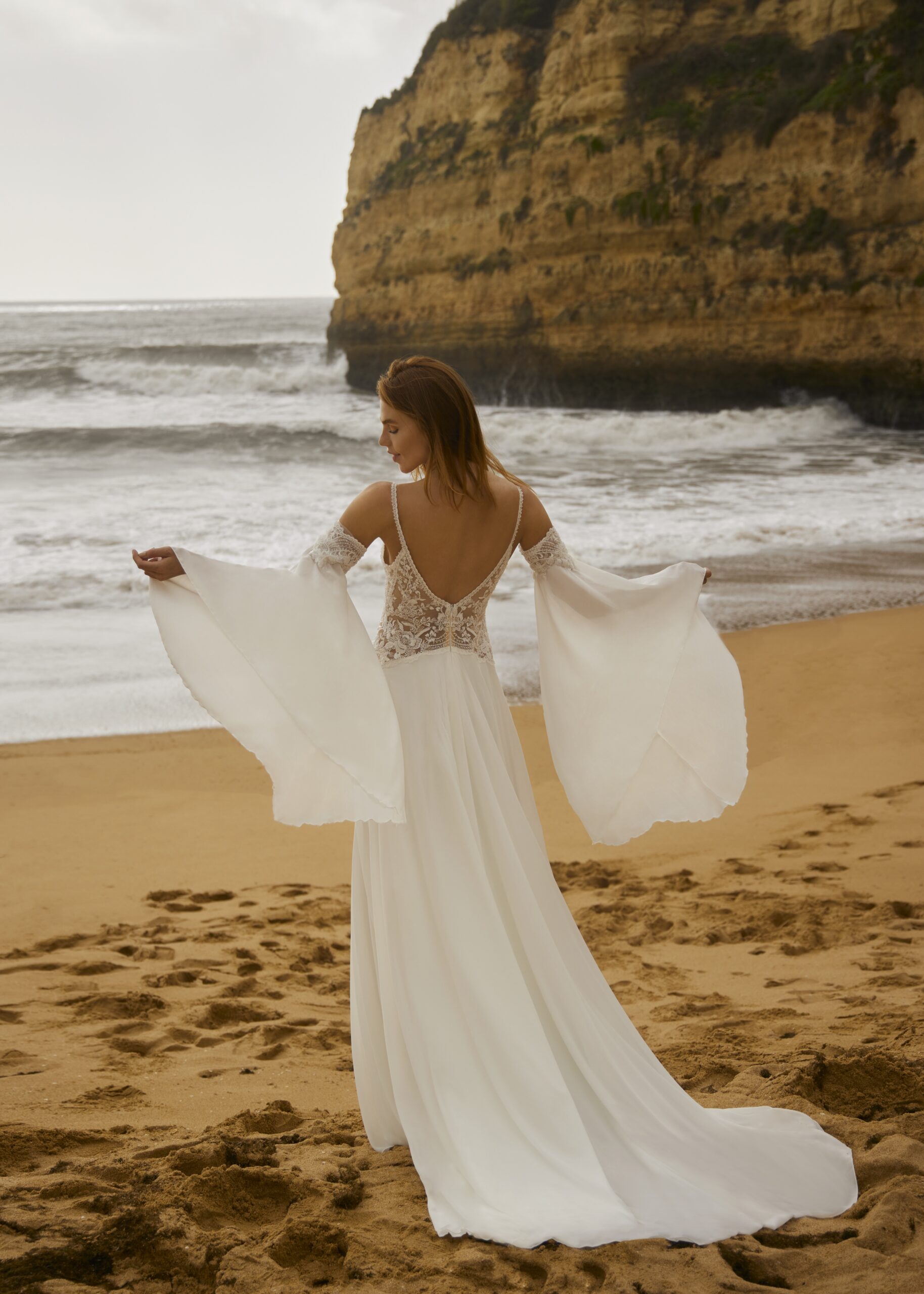 herve-paris-bridal-candice-brautkleid-cherish-love-collection image 2